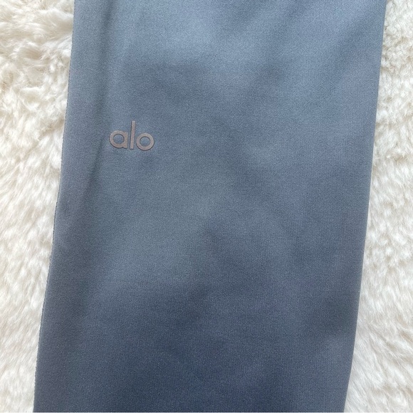 ALO Yoga Thrill Seeker Leggings M - Picture 9 of 14